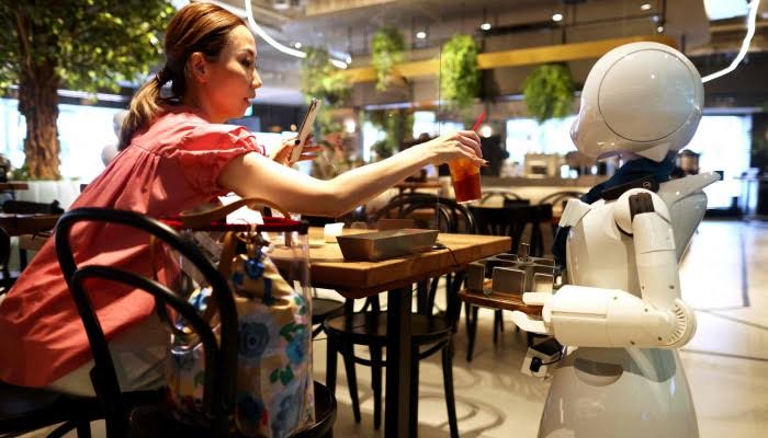 Inovasi Teknologi Robot dalam Dunia Restoran Modern